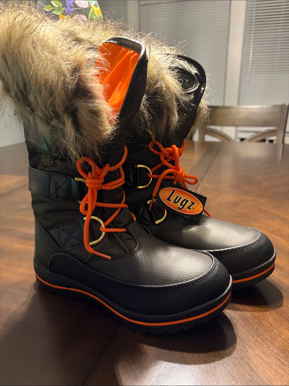 Lugz womens Black and Orange Faux Fur Winter Boots
